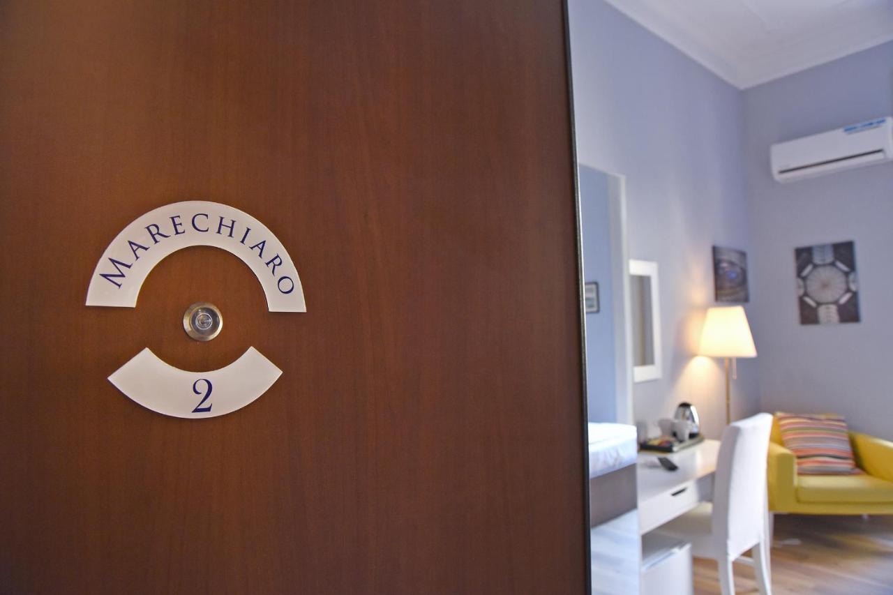 Bed and Breakfast La Dimora Luca Giordano Neapel Exterior foto